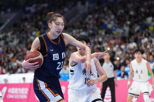 杨舒予22分 广东降服四川获全运会女篮成年组冠军