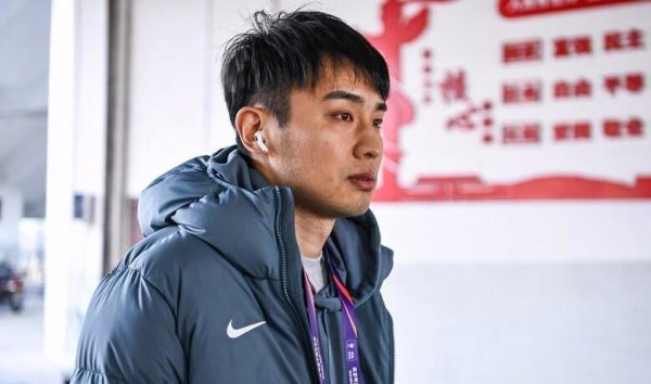 津门虎大换血！五将离队腾位置，于根伟对准泰山边路猛将吴兴涵