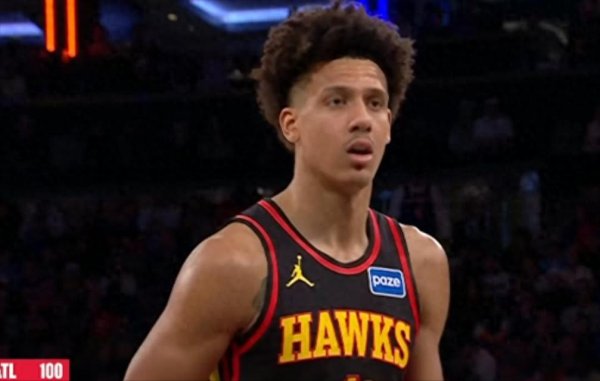 最多逾期26分, NBA爆冷, 东部第2倒下, 三分44中9低迷, 仅4东说念主上双