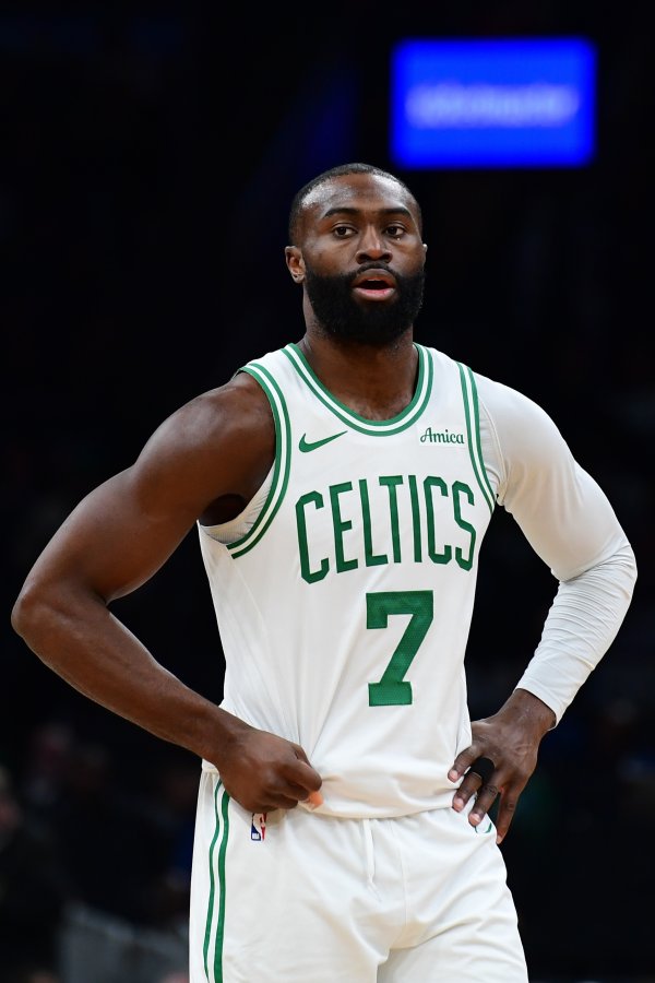 怀特谈杰伦·布朗砍50分：看得东谈主赏心排场 况兼攻防两头齐很出色