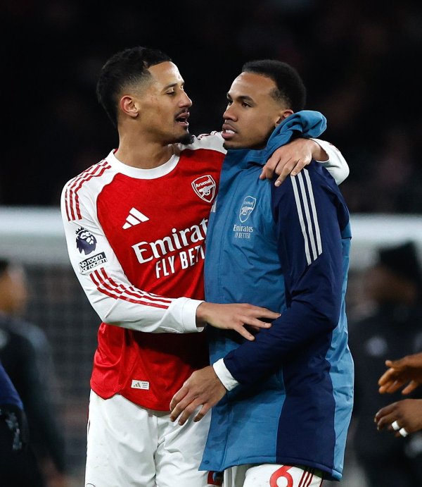 枪手真核😉萨利巴+加布身价1.6亿搭档推崇完好，只花6000万引进