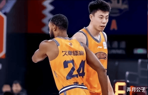 真的没油了! 昔日FMVP4中1成拖油瓶, 球迷: 你一组织就蹙迫便秘